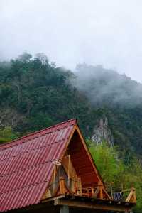 老撾｜琅多山腳下寧靜的小木屋