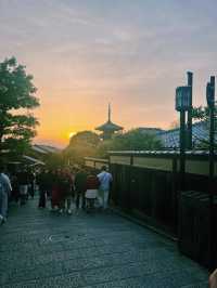 Slowing down in the heart of Kyoto 😍