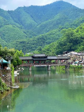 Jingdezhen | Stay in a Stunning Hotel and Explore a Millennia-Old Ancient Town!
