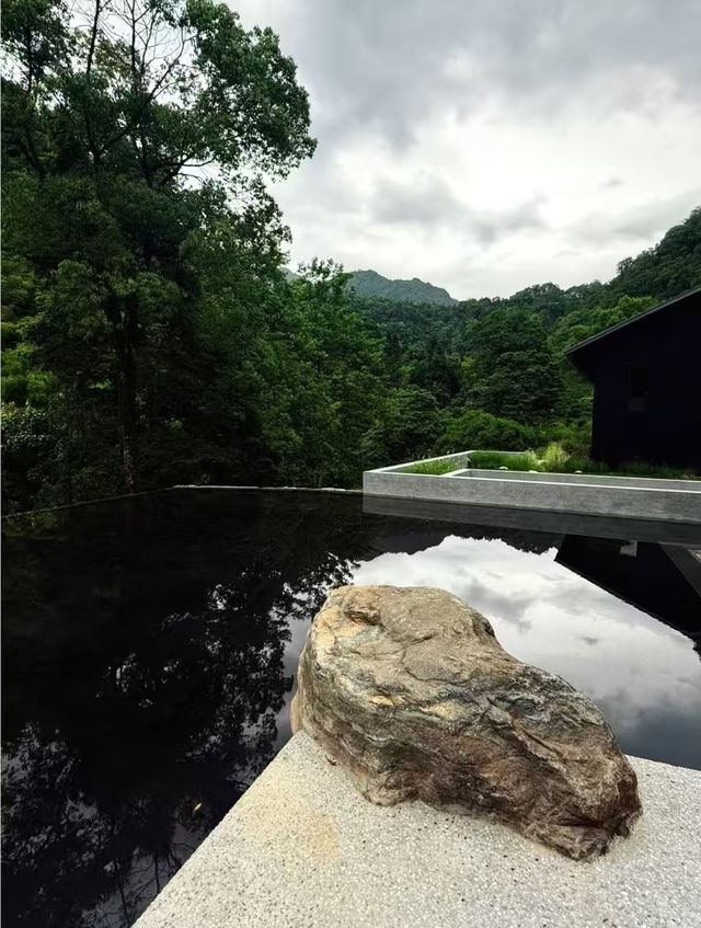峨眉半山·嵐域酒店|住進山裡真係好治癒！