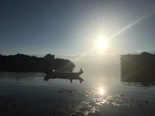 瞓醒就見蒼山洱海！大理秋日神仙視角攻略，實力希爾頓躺贏風花雪月