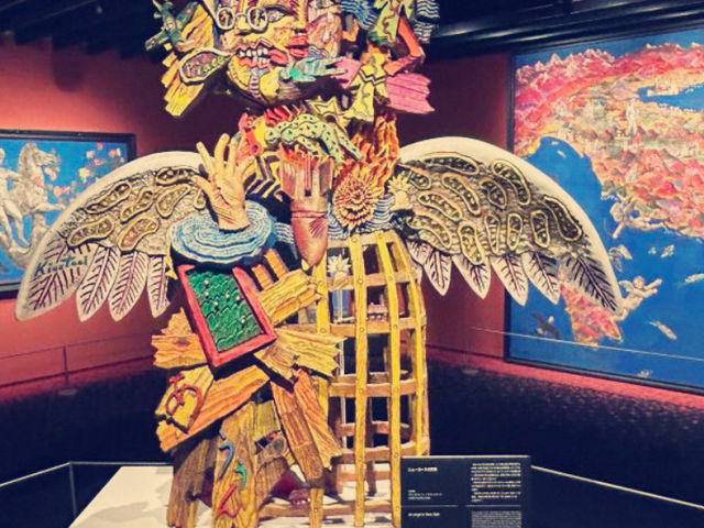 大阪・絹谷幸二「天空美術館」体験記　空を彩るアートの魔法】** 