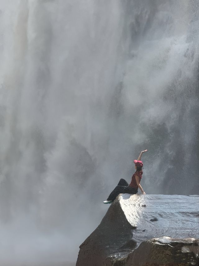 這是一份非常詳細的赤水丹霞大瀑布旅遊攻略，希望能助您暢遊這座「長江丹霞第一瀑」！
