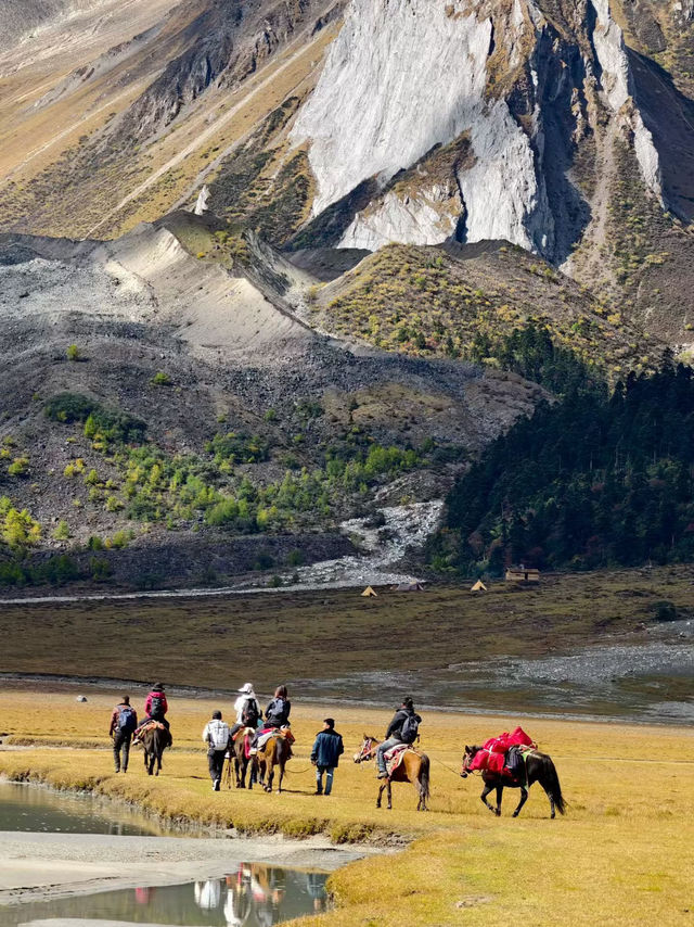 Songzan, Xizang (Tibet), China: A Fresh Take on a Remote Plateau