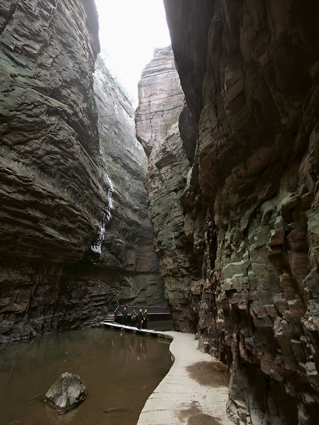 闖入億萬年前的天然畫廊河南龍潭大峽谷