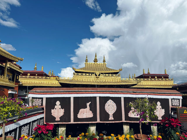 布達拉宮一日遊——藏式建築拍照全攻略