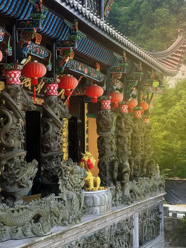 九華山下,我住這裡 九華山下,我住這裡