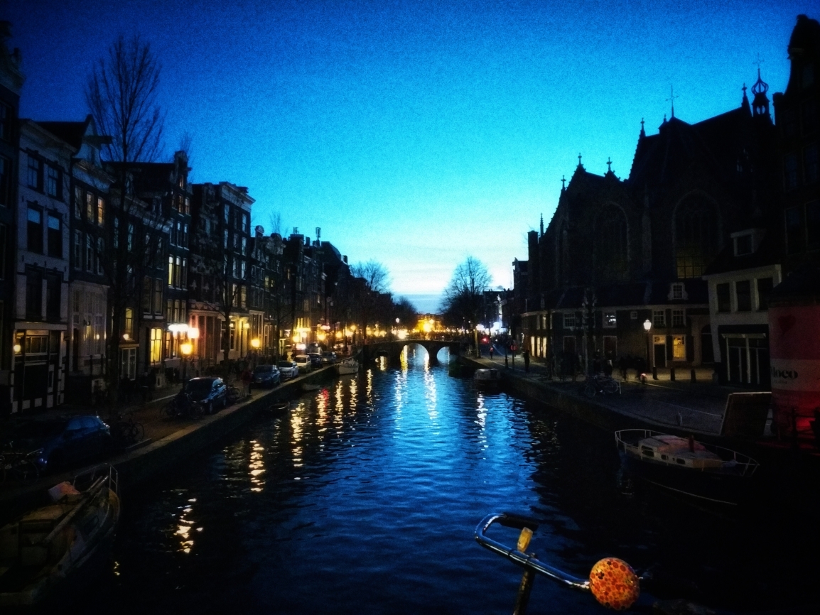 オランダのシンボル】アムステルダムの運河 | Trip.com アムステルダム