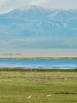 Late summer at Gahai Lake is Gannan's love letter to the sky