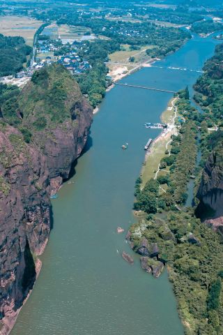 Путеводитель по источникам Лунхушань | Отправьтесь в целебное путешествие среди гор и рек