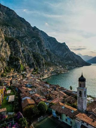 イタリア、ガルダ湖 - Limonesulgarda | 崖っぷちにひっそりと佇むレモンの楽園。ここでは、人生を最大限に謳歌できます。