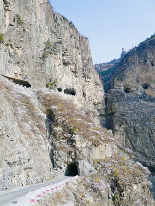 Taihang Mountain Hanging Road｜The Sky Road on the Cliff, a Human and Nature Battle Miracle