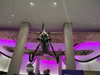 A Must-See Science Museum with Great Exhibits but Crowded Spaces