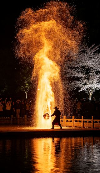 Guizhou’s new July regulations are crazy! 20,000 mountain peaks + 1600℃ iron flower show
