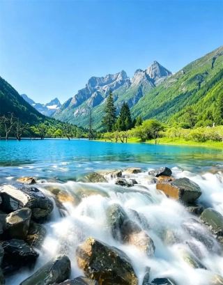 A whole summer of mountain romance awaits in Aba!