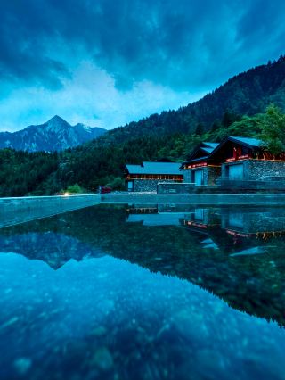被問爆了！九寨溝這家MUSE金獎民宿，推窗就是雪山雲海