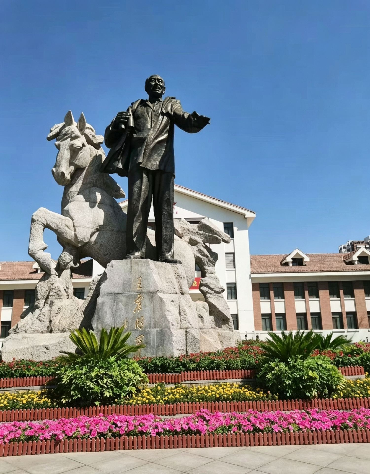 Shihezi Military Reclamation Museum: How impactful it is to touch the "296 patches" in person!