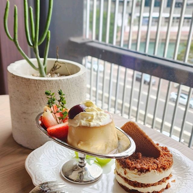 必食喫茶日式蛋包飯和甜品 必食喫茶日式蛋包飯和甜品