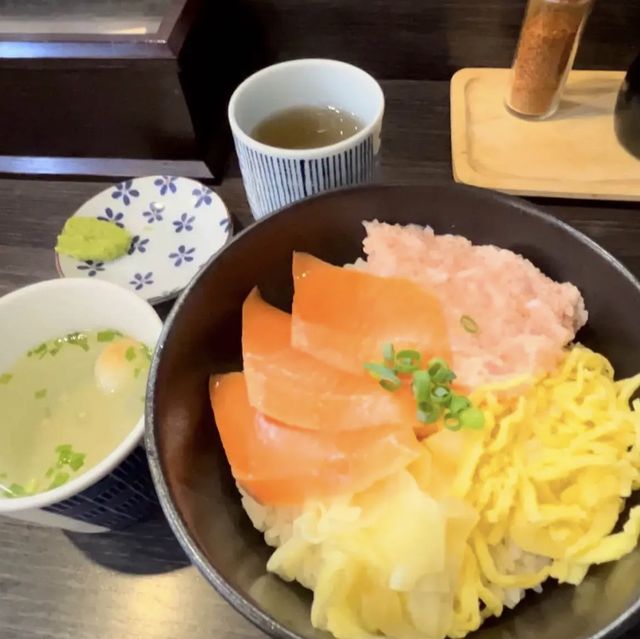 吉祥寺ハモニカ横丁・マグロのなかだ屋