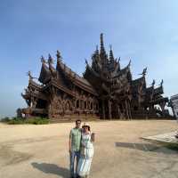 The Largest Wooden Temple in Asia 🇹🇭