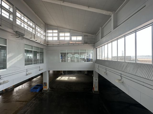 宮城県・塩釜。『塩竈市魚市場』のセリが見学できるミュージアム『おさかなミュージアムseri-miru』