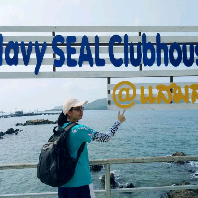 หาดลูกลม หาดสวยน้ำใส