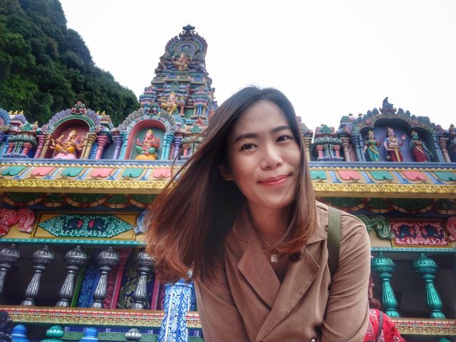 ถ้ำแห่งสีสัน