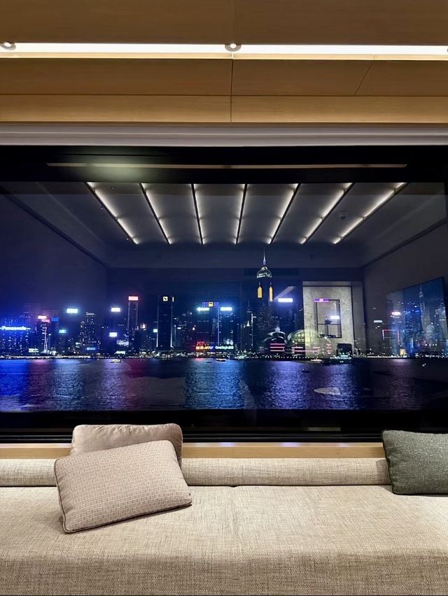 奢華與美景交相輝映，盡在香港麗晶酒店！🌆🏨