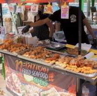 ตลาดริมทะเลพัทยา “หาดลับพัทยา”