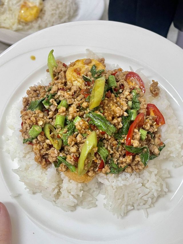ร้านตามสั่ง 100 เมนู 🥗🥙🍲🍜