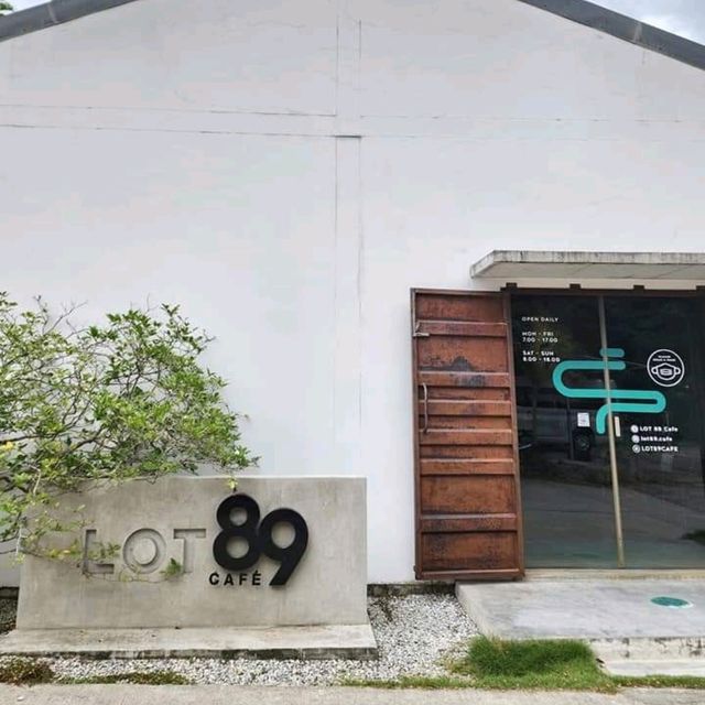 LOT89 Cafe'