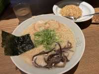 福岡・名島。『博多 濃麻呂 名島橋店』のとんこつラーメン。