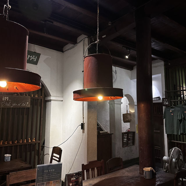 “ベトナム”ホイアンの素敵カフェ“Cộng Cafe”