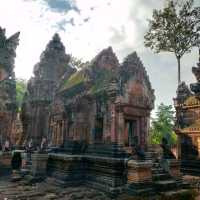 ปราสาทบันทายศรี 