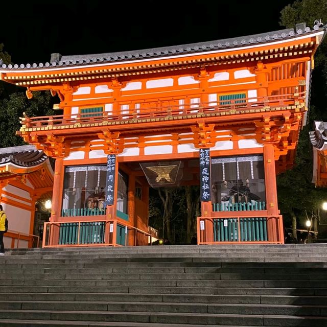 夕陽夜影清水寺，日落前參觀一次賞兩景。