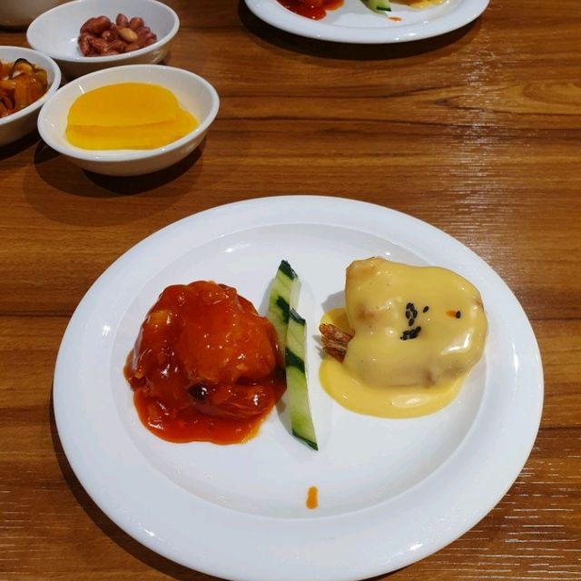 고급스러운 차이니즈레스토랑 상해루에서 점심코스