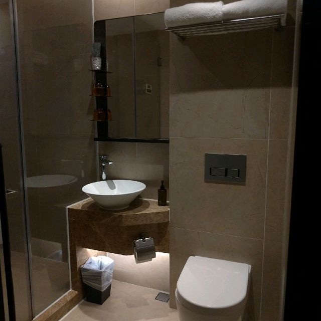 加連威老道上的「瑞生嘉威酒店」