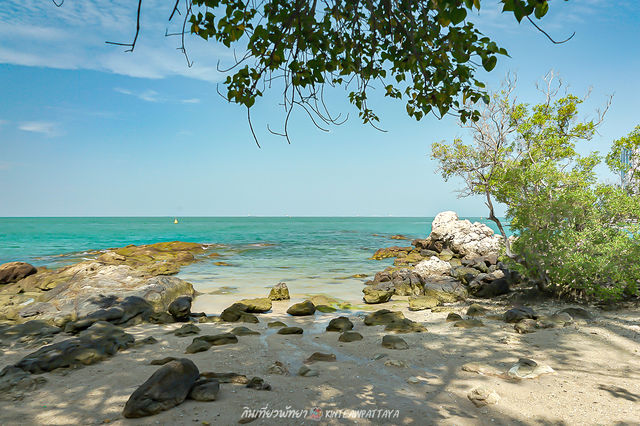 หาดวงศ์อมาตย์ นาเกลือซ.18 หาดที่เคยลับ