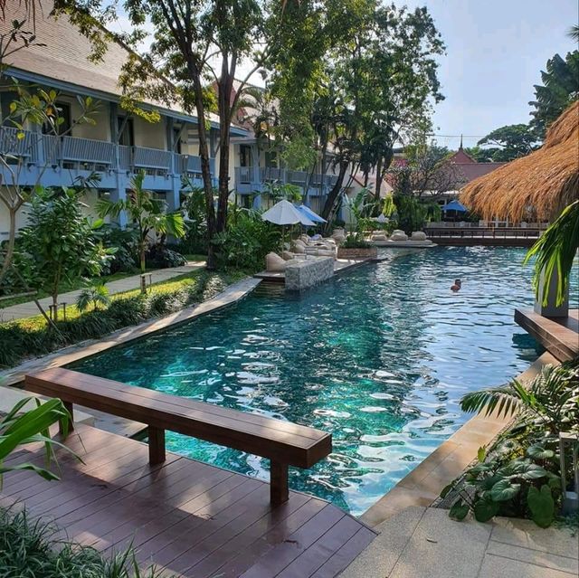 โรงแรมสุดชิค กลางเมืองหัวหิน The Peri Hotel 
