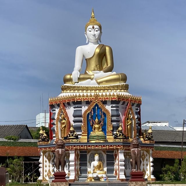 Taninarasamosorn Temple