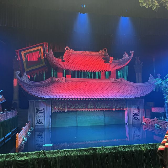 Water puppet show, tradition to catch