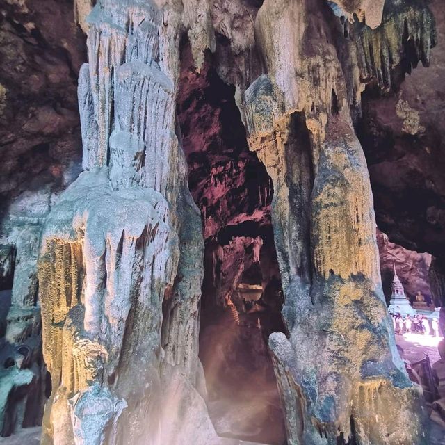"ถ้ำเขาหลวง" Unseen เมืองเพชรบุรี