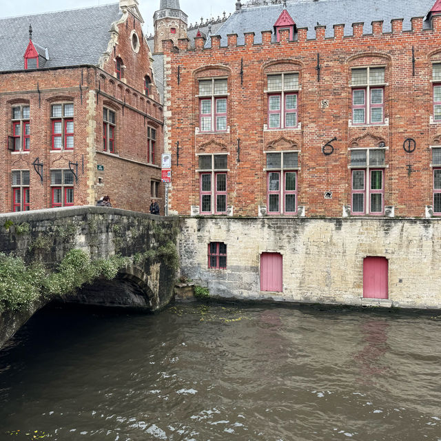 Bruges’ Gothic Elegance