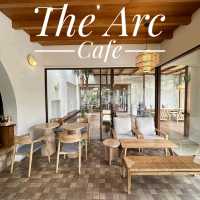 the Arc cafe คาเฟ่สวยสบายตา