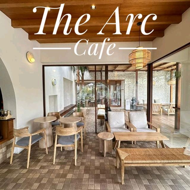 the Arc cafe คาเฟ่สวยสบายตา