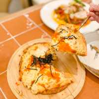 《🌿啟德Airside輕食新餐廳｜特濃抹茶🍵+明太子薄餅🍕》