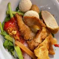 ทานบะหมี่ รับปีมังกร ที่ตลาดน้อย