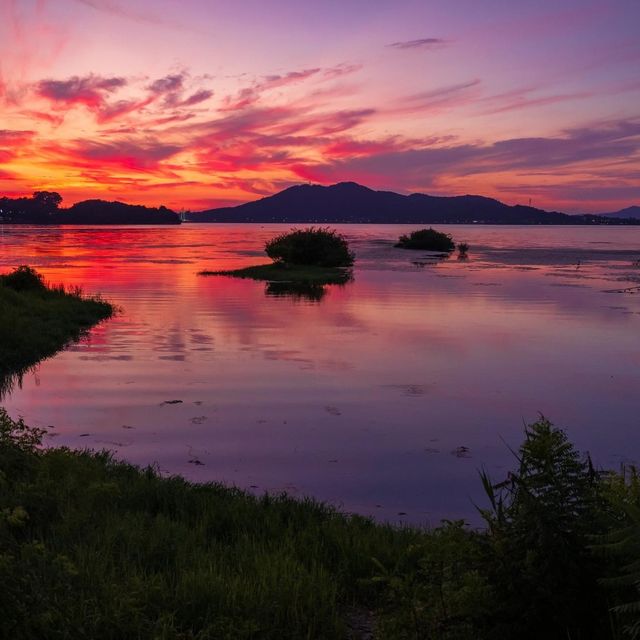 Amazing Sunset on Tapjeongho (탑정호)