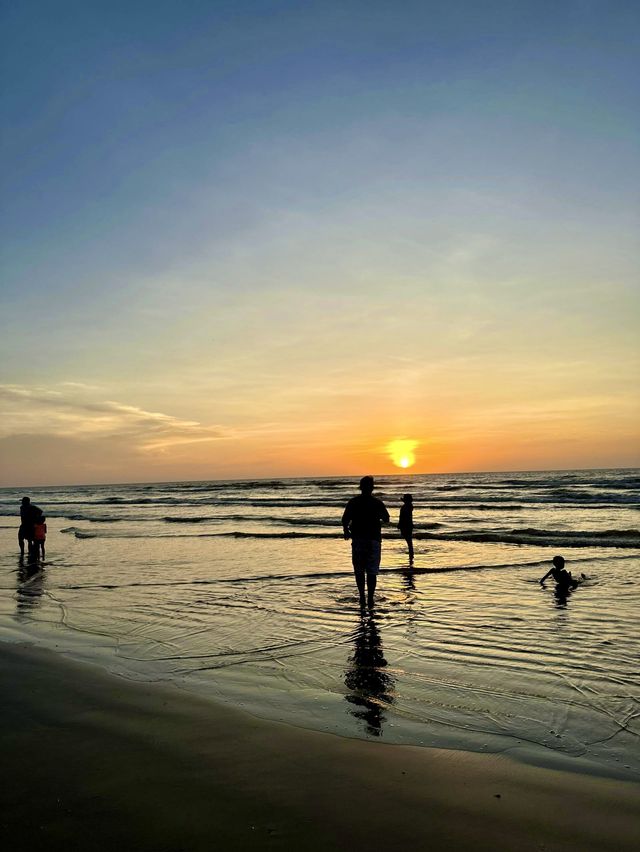 Esplanade; Perfect Place for Sunset & Picnic