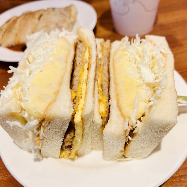 Morning Bliss: Zhen Fang's Sandwich Delights